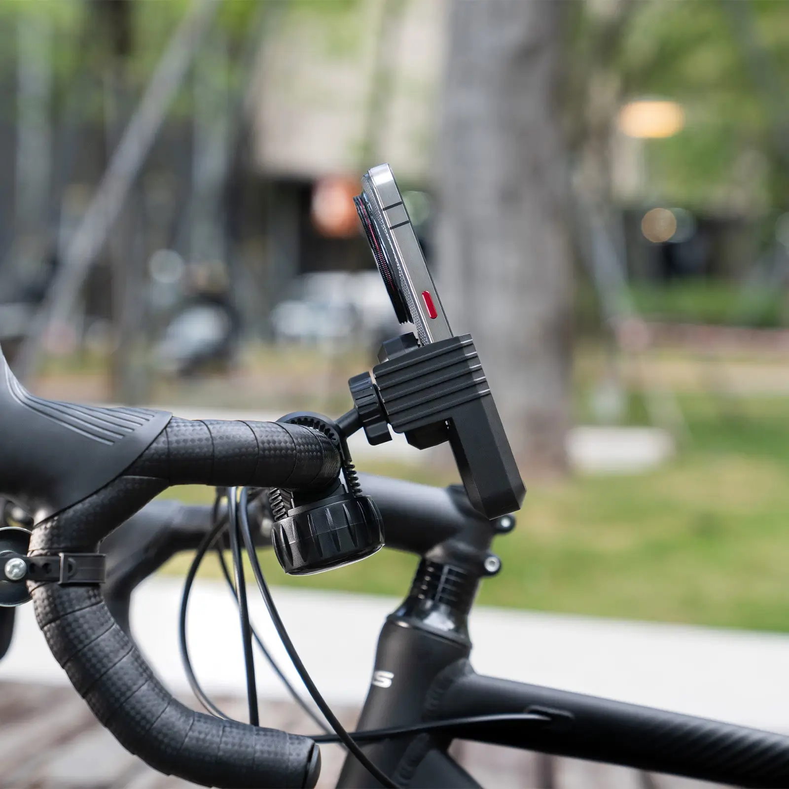 OUKITEL - Vehicle Stabilising Bracket - Image 4